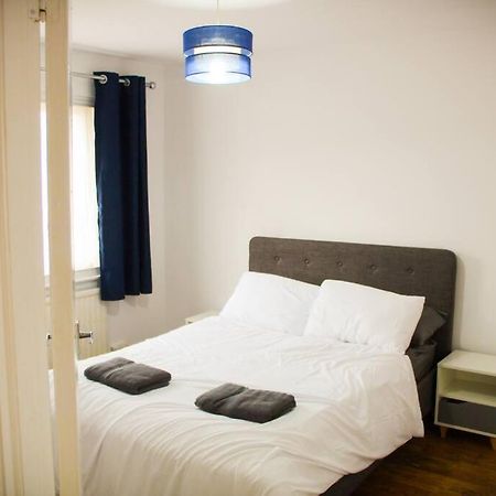 House In Colnbrook Near Windsor & Heathrow Villa Luaran gambar
