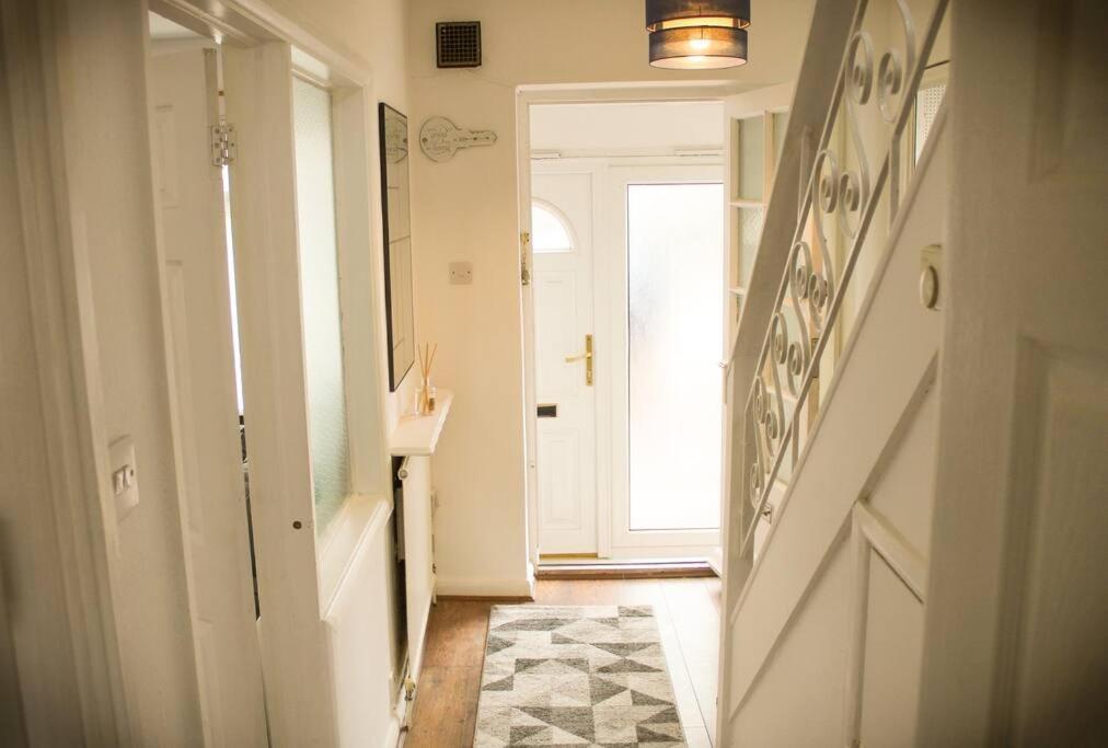 House In Colnbrook Near Windsor & Heathrow Villa Luaran gambar