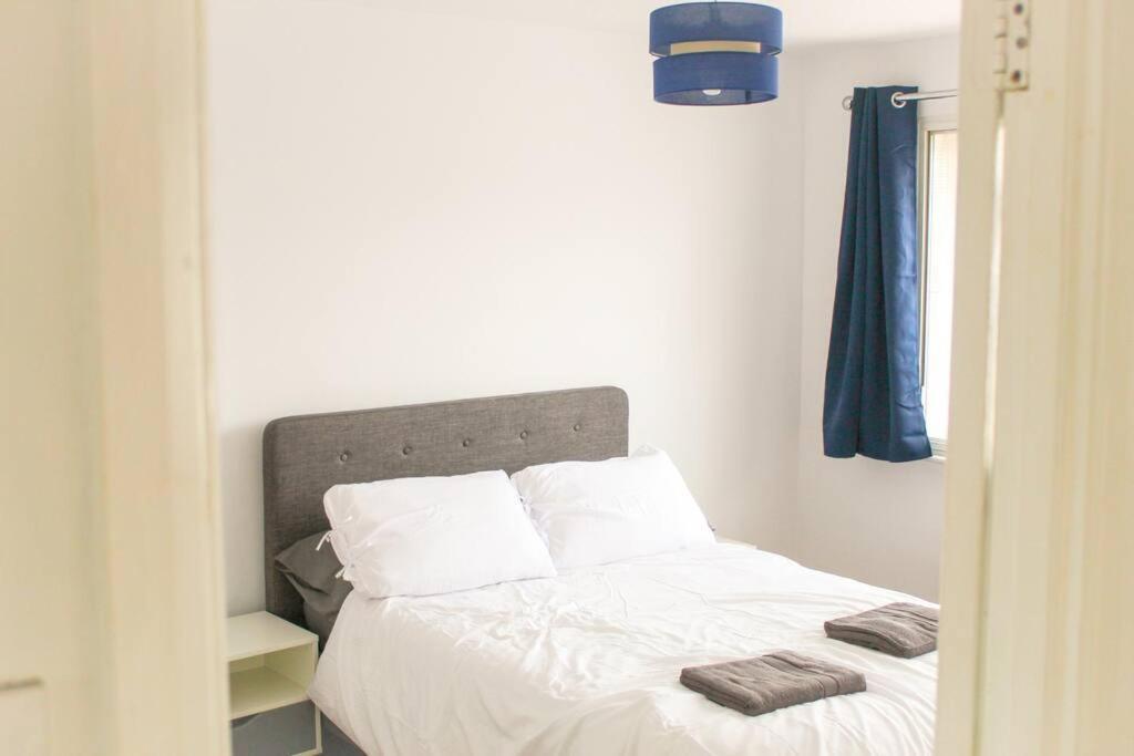 House In Colnbrook Near Windsor & Heathrow Villa Luaran gambar